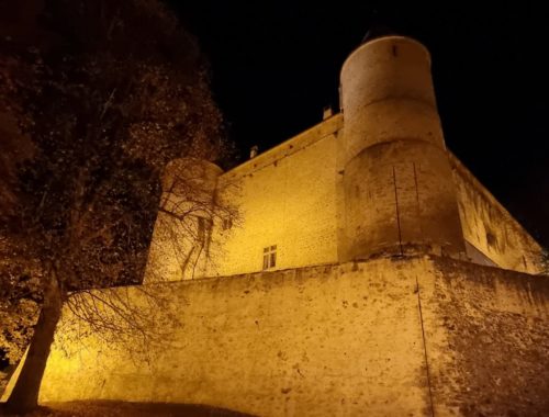 Le château de Grandson de nuit